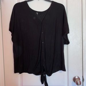 BLACK TIE FRONT BUTTON UP SHORT SLEEVE TOP